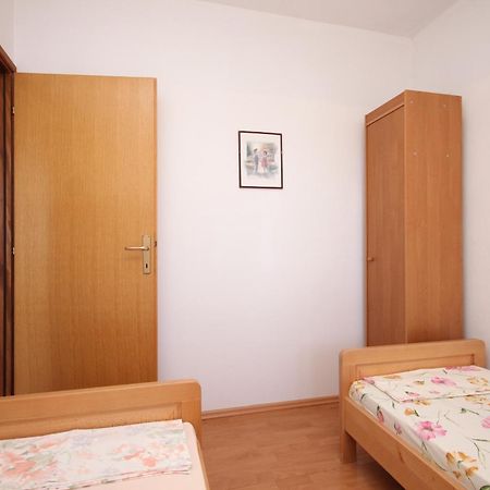 Apartments With A Parking Space Ivan Dolac, Hvar - 8797 Bilik gambar